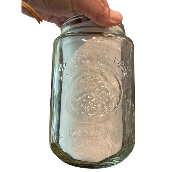 Set of 2 Vintage Golden Harvest Glass Canisters - 7.25" tall, 48oz Plastic Lids - Picture 3 of 7